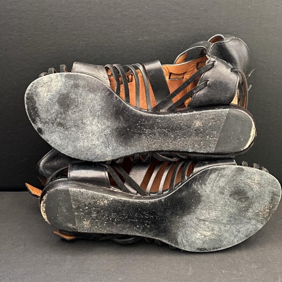 Givenchy Black Gladiator Sandals - Picture 5 of 6